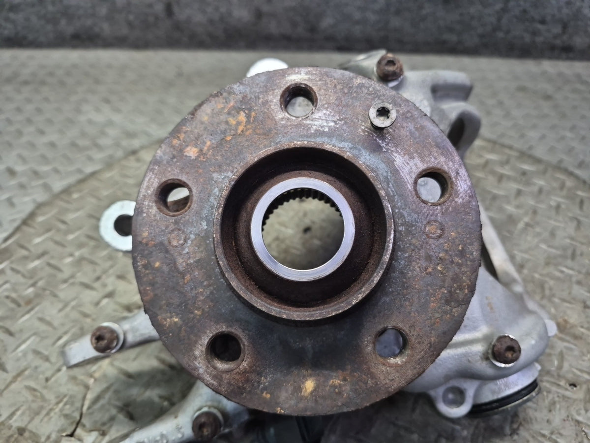2015-2018 Porsche Macan AWD Rear Left Side Spindle Knuckle Wheel Hub Bearing