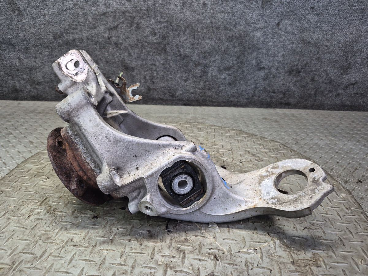 2015-2018 Porsche Macan AWD Rear Left Side Spindle Knuckle Wheel Hub Bearing