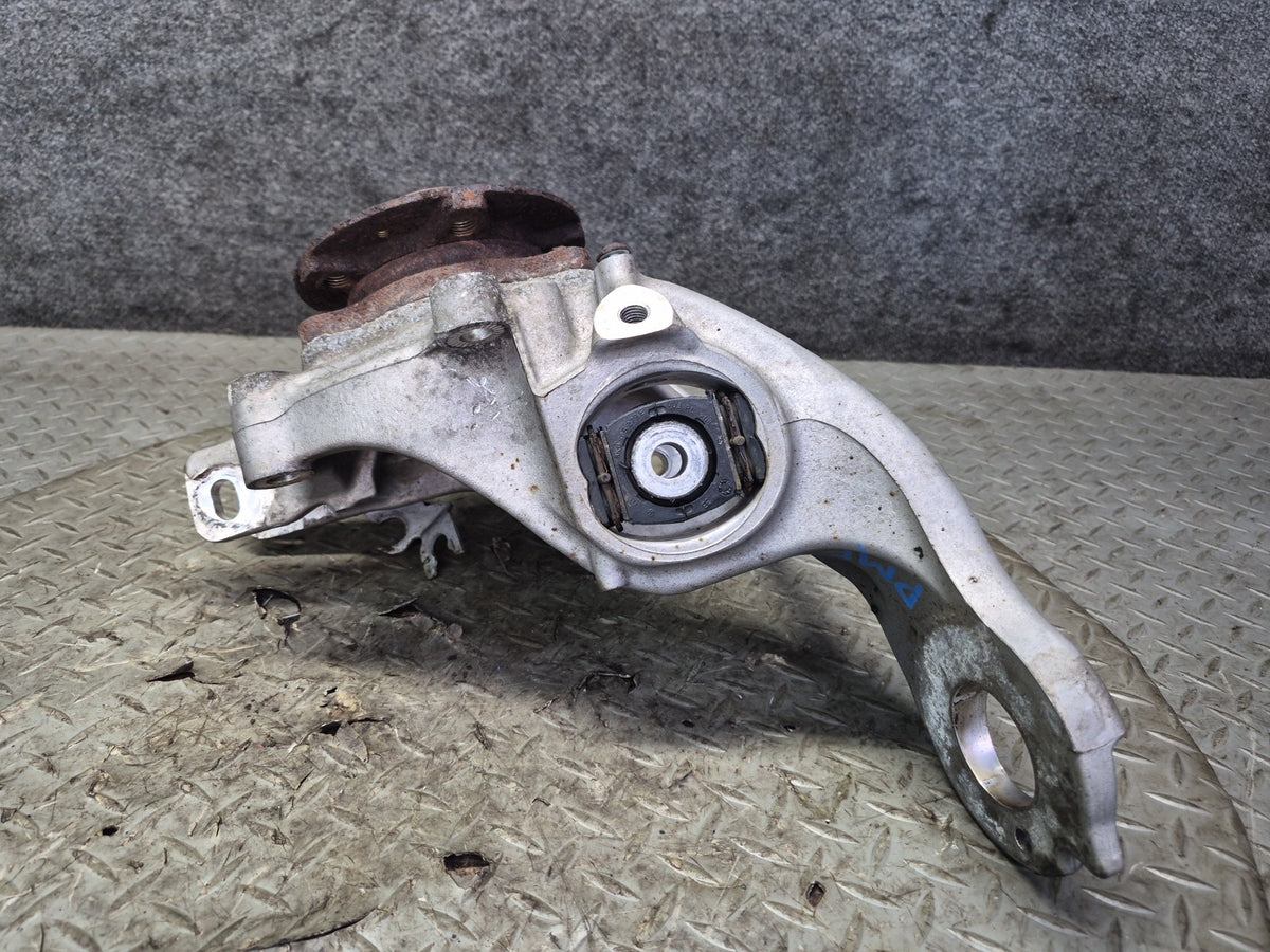 2015-2018 Porsche Macan AWD Rear Right Side Spindle Knuckle Wheel Hub Bearing