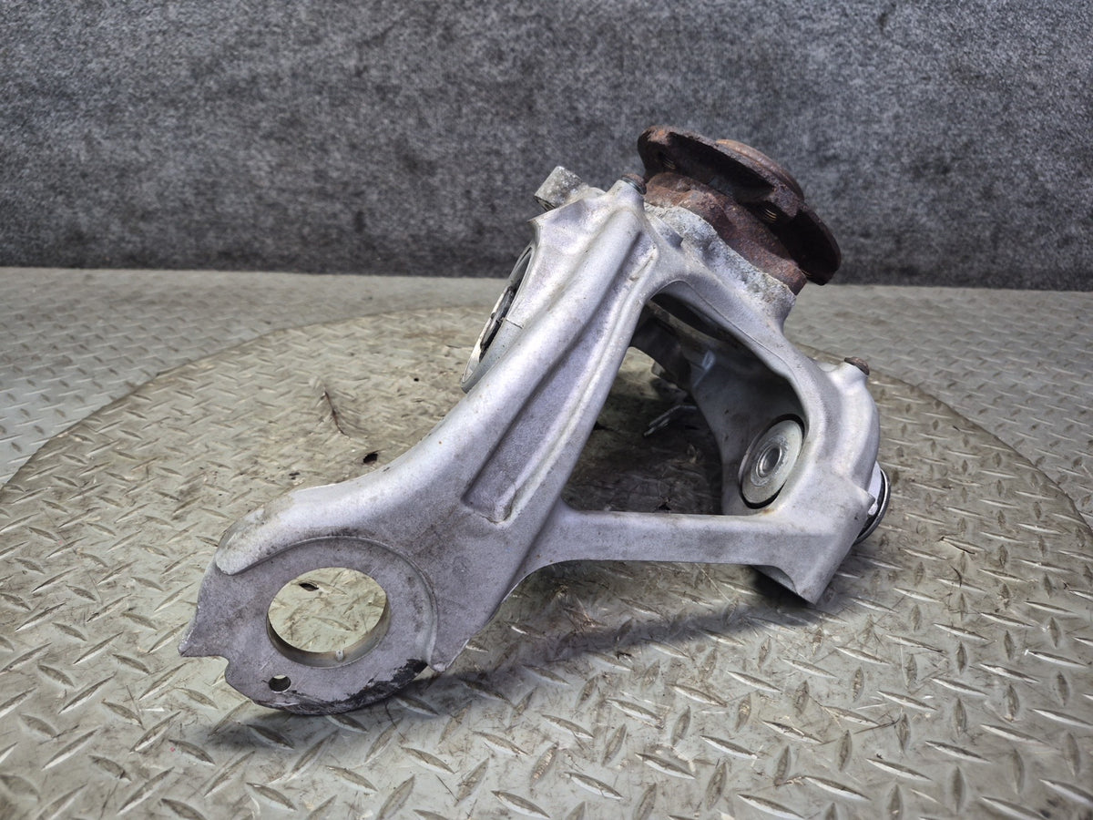 2015-2018 Porsche Macan AWD Rear Right Side Spindle Knuckle Wheel Hub Bearing