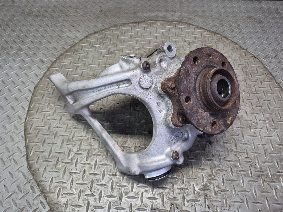 2015-2018 Porsche Macan AWD Rear Right Side Spindle Knuckle Wheel Hub Bearing