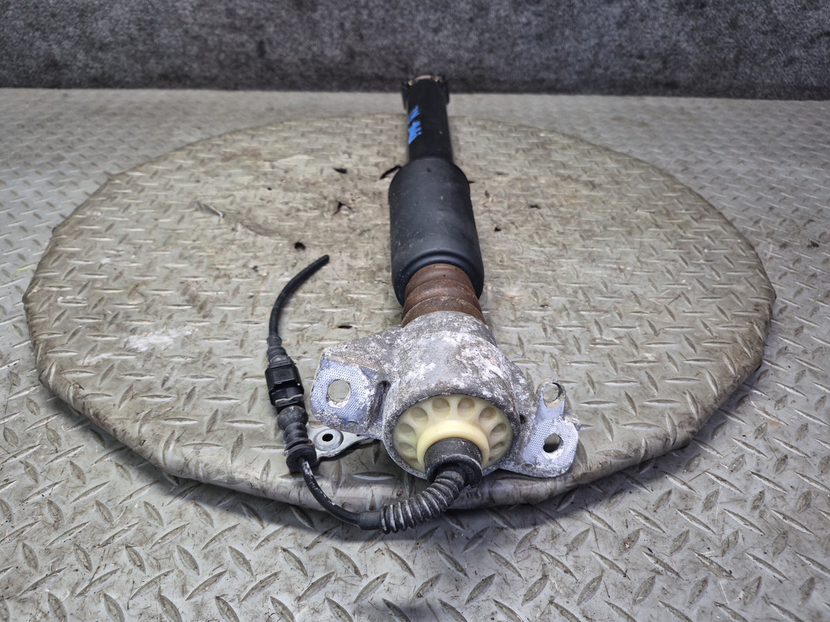 2015-2018 Porsche Macan AWD Rear Left & Right Strut Shock Absorber Set of 2