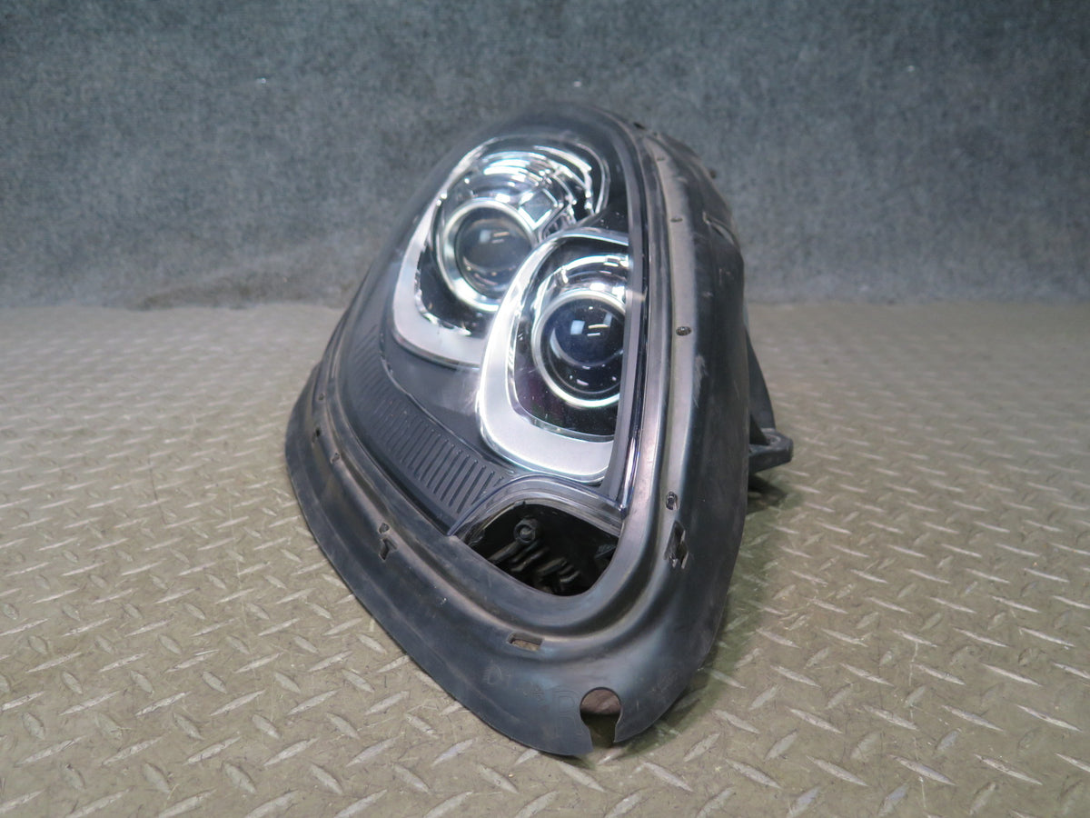 2015-2018 Porsche Macan Front Right Side Xenon Headlight Lamp W/ Ballast Damaged