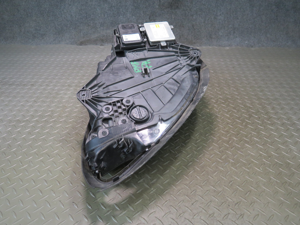 2015-2018 Porsche Macan Front Right Side Xenon Headlight Lamp W/ Ballast Damaged