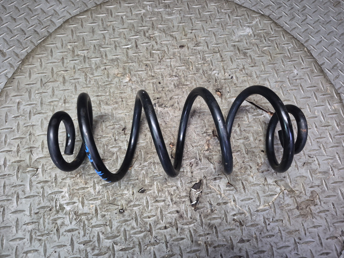 2015-2018 Porsche Macan AWD Rear Left & Right Side Coil Spring Set of 2
