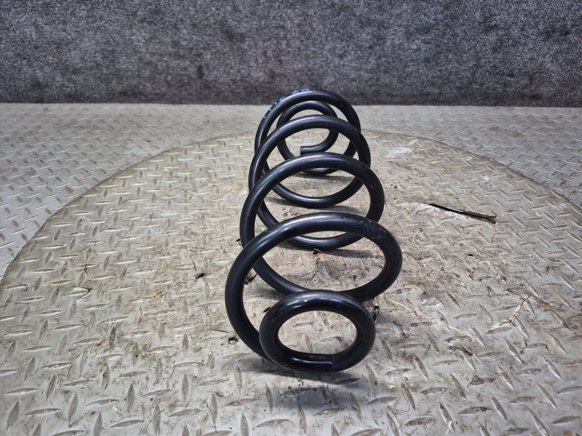 2015-2018 Porsche Macan AWD Rear Left & Right Side Coil Spring Set of 2