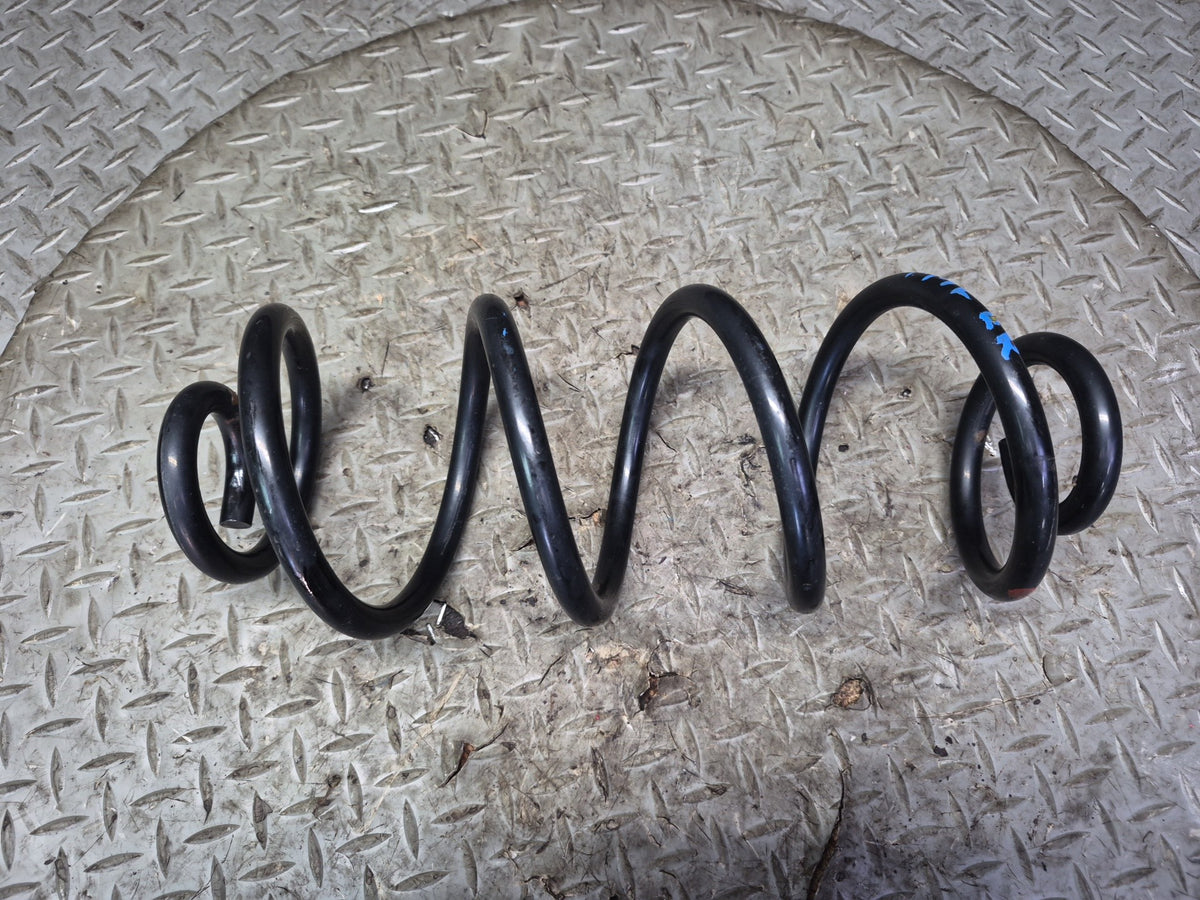 2015-2018 Porsche Macan AWD Rear Left & Right Side Coil Spring Set of 2