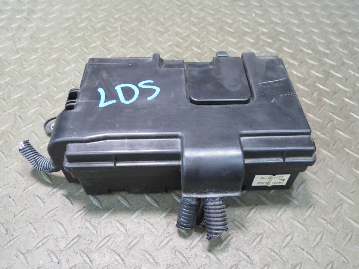 04-06 Lexus UCF30L LS430 Rear Trunk Junction Fuse Relay Box 82670-50080 OEM