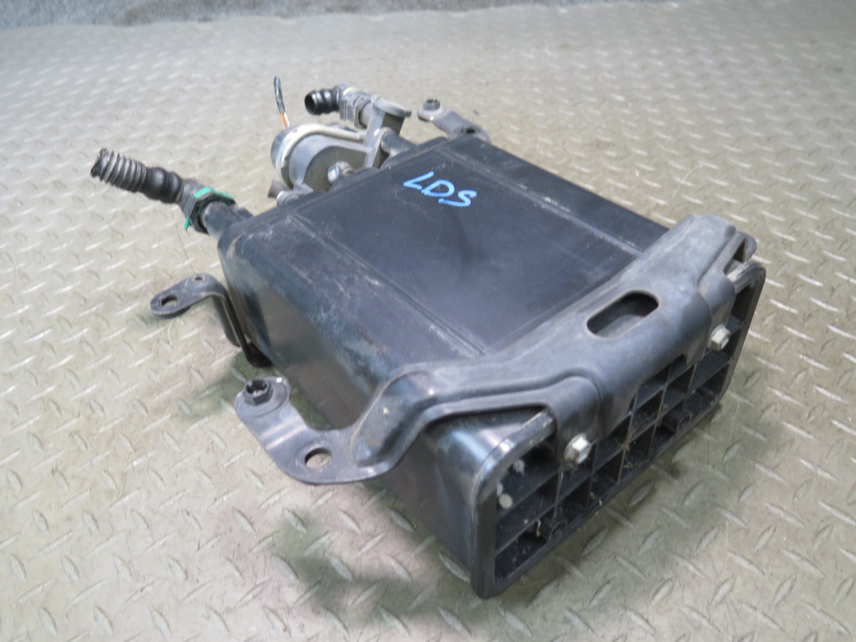 01-06 Lexus UCF30L LS430 Fuel Evap Vapor Charcoal Canister OEM