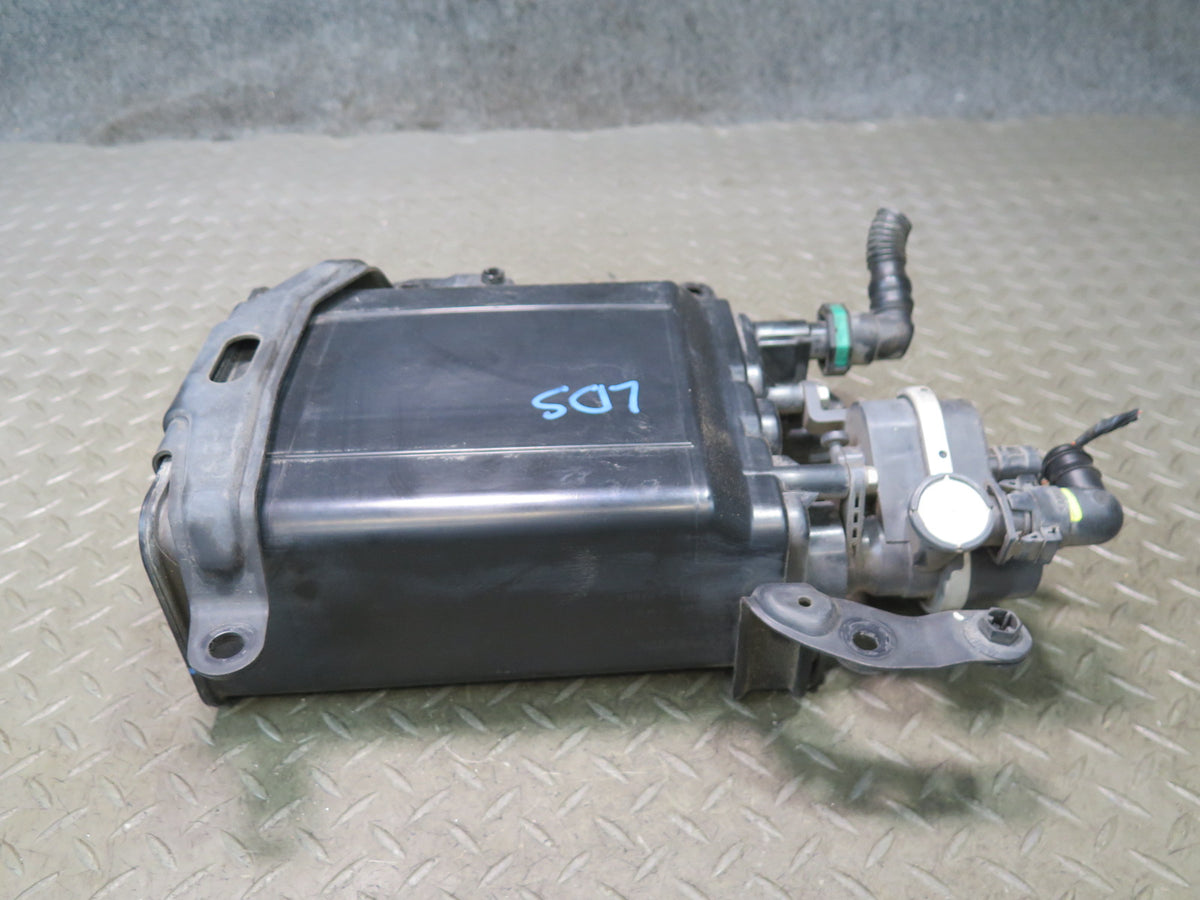 01-06 Lexus UCF30L LS430 Fuel Evap Vapor Charcoal Canister OEM