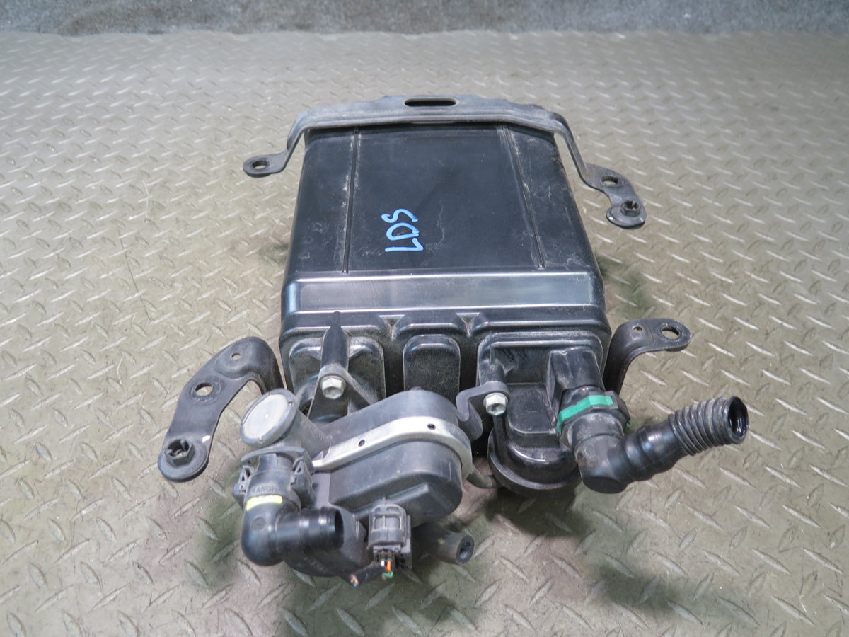 01-06 Lexus UCF30L LS430 Fuel Evap Vapor Charcoal Canister OEM