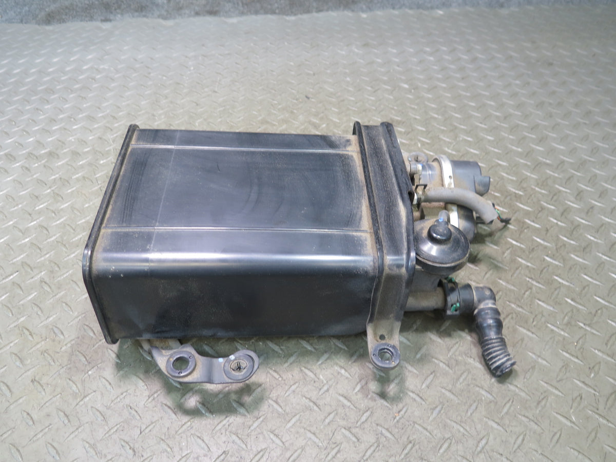 01-06 Lexus UCF30L LS430 Fuel Evap Vapor Charcoal Canister OEM