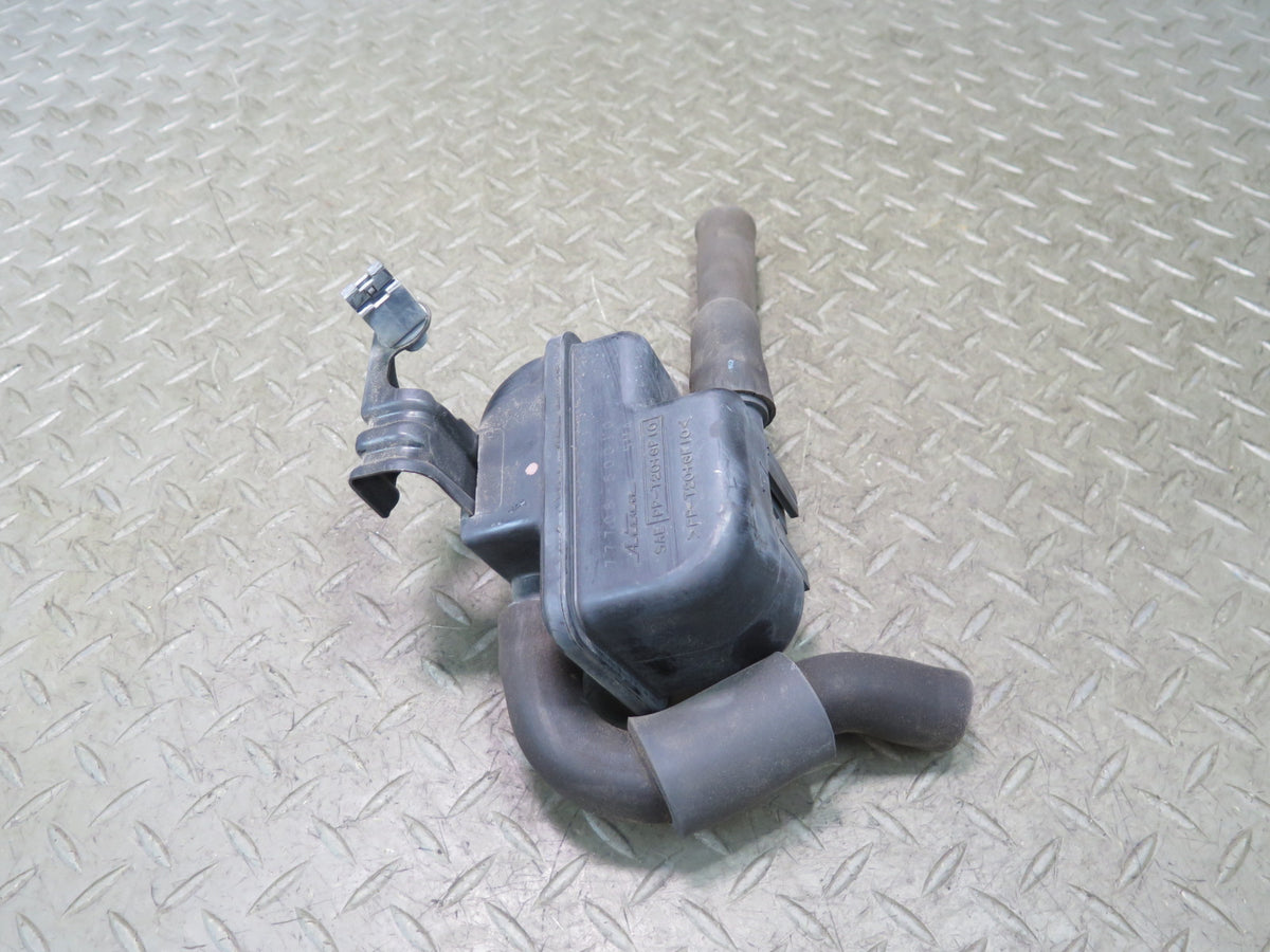 05-06 Lexus UCF30L LS430 Evap Vapor Charcoal Canister Filter 77706-50010 OEM