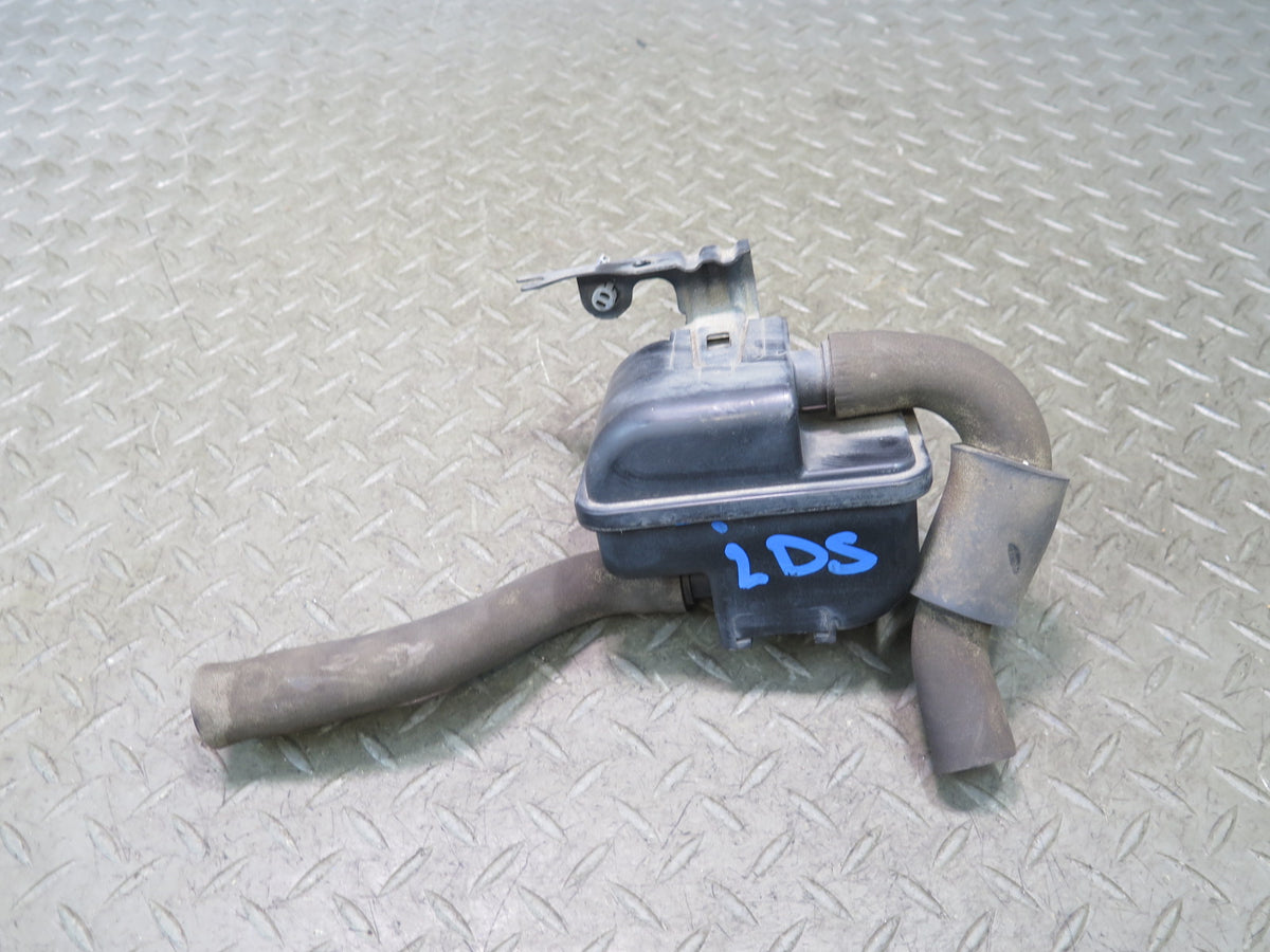 05-06 Lexus UCF30L LS430 Evap Vapor Charcoal Canister Filter 77706-50010 OEM