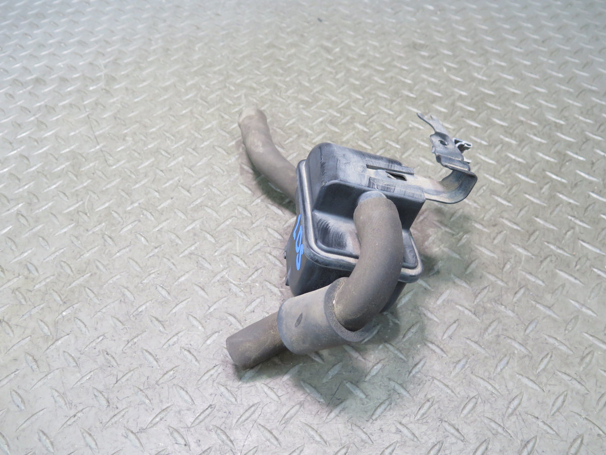 05-06 Lexus UCF30L LS430 Evap Vapor Charcoal Canister Filter 77706-50010 OEM