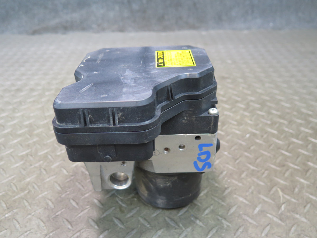 04-06 Lexus UCF30L LS430 Anti Lock Brake ABS Pump Module 44540-50051 OEM