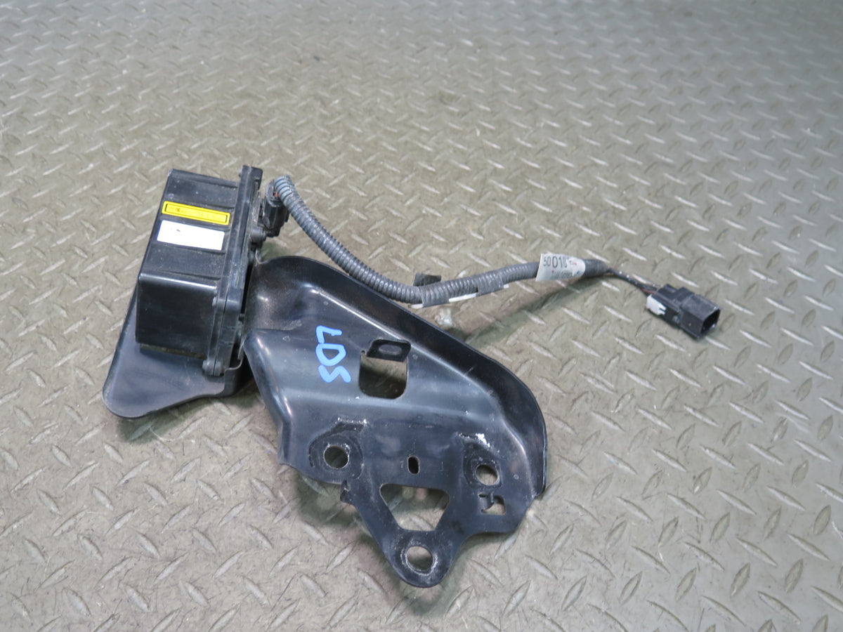 04-06 Lexus UCF30L LS430 Radar Cruise Control Distance Sensor 88210-50050 OEM