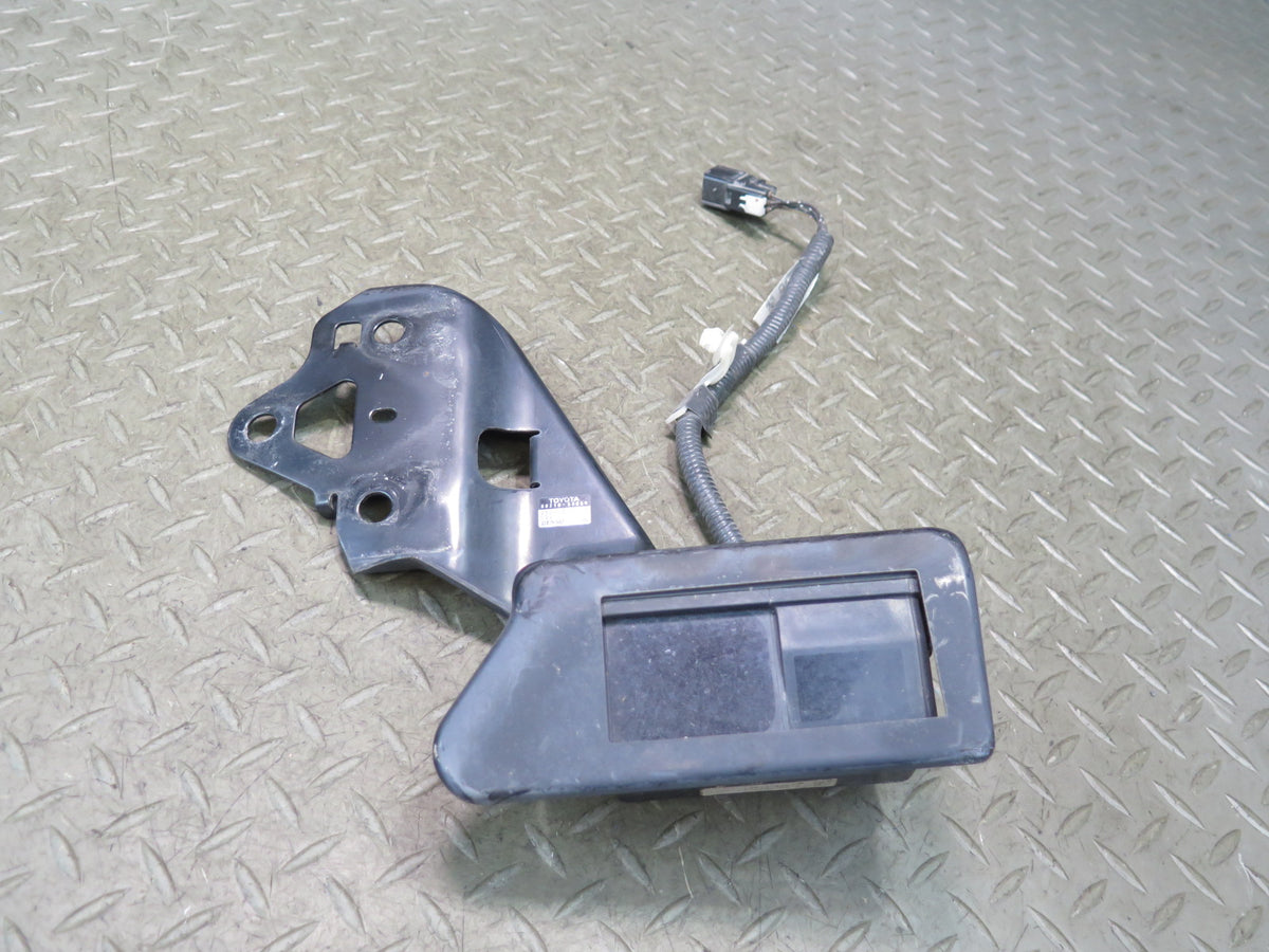 04-06 Lexus UCF30L LS430 Radar Cruise Control Distance Sensor 88210-50050 OEM