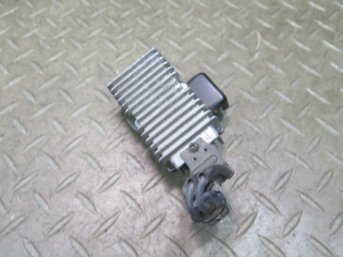 04-06 Lexus UCF30L LS430 Fuel Pump Resistor Module 23080-50140 OEM
