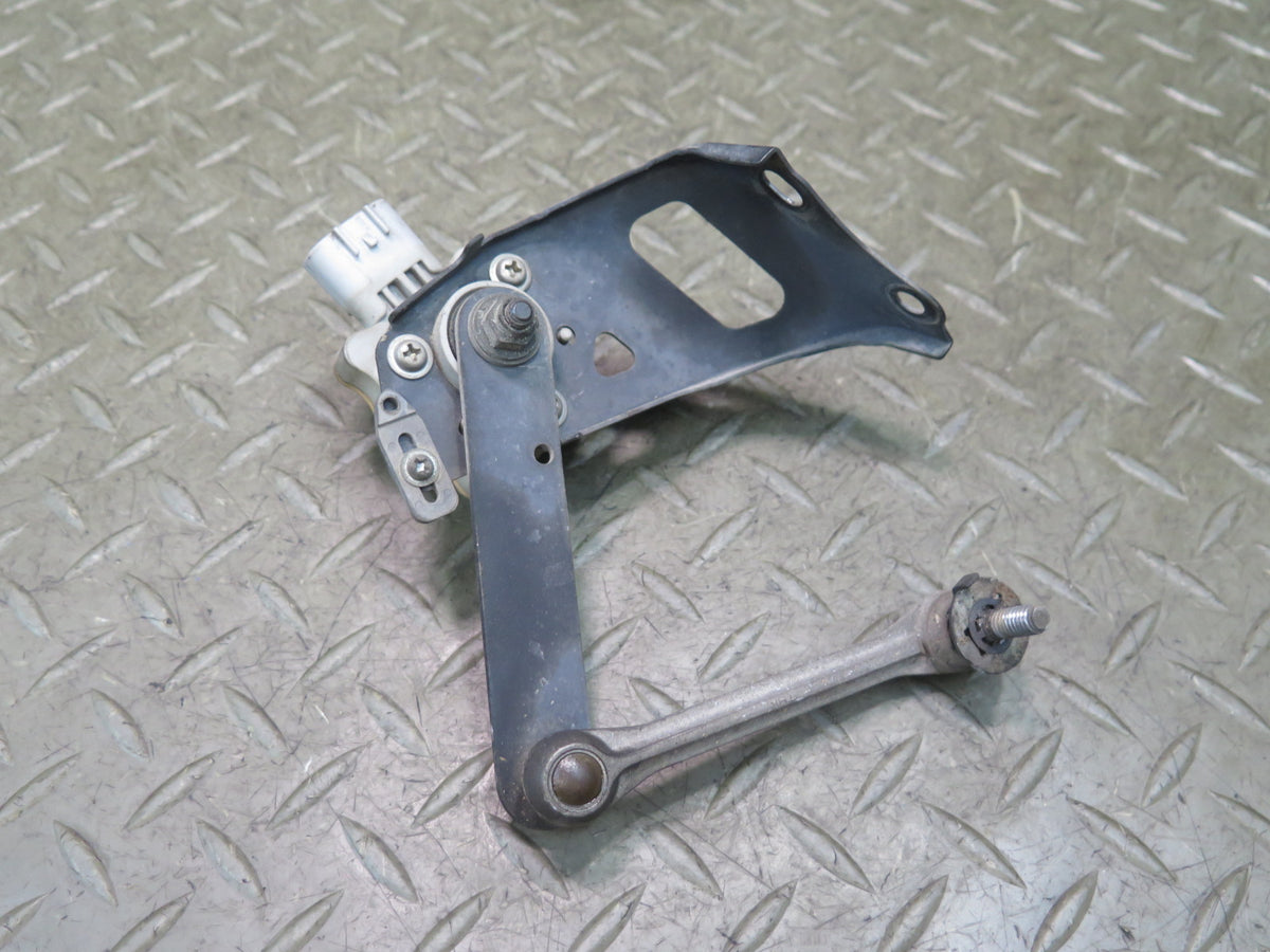 01-06 Lexus UCF30L LS430 Rear Left Suspension Height Level Sensor OEM