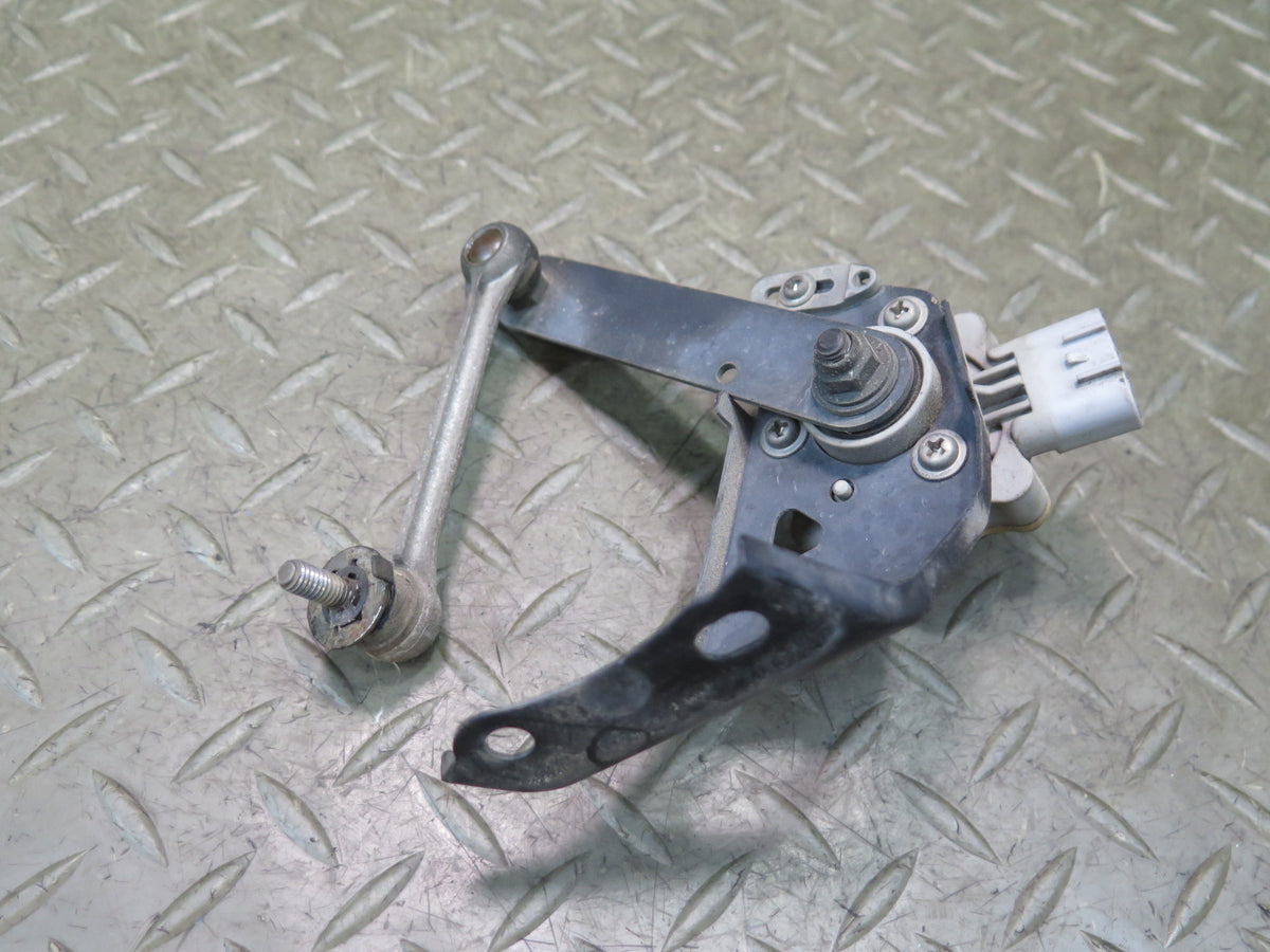 01-06 Lexus UCF30L LS430 Rear Left Suspension Height Level Sensor OEM