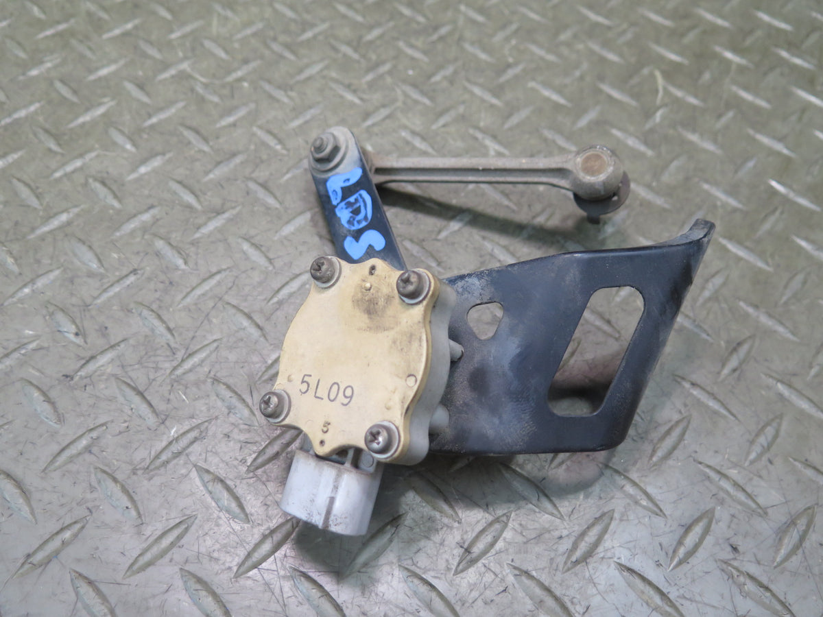 01-06 Lexus UCF30L LS430 Rear Left Suspension Height Level Sensor OEM