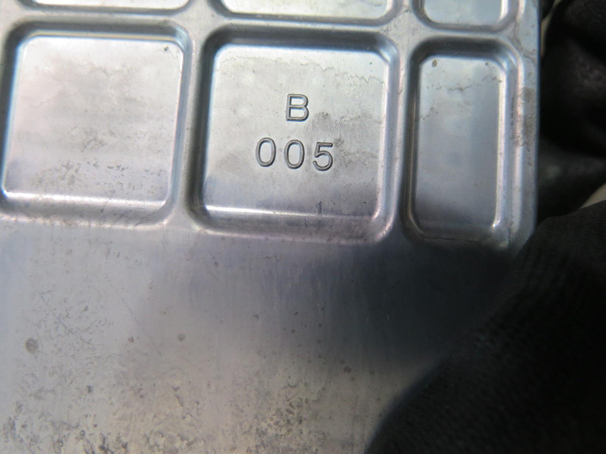 09-12 Lexus UVF46L LS600h Hybrid Vehicle Control Module 89981-50120 OEM