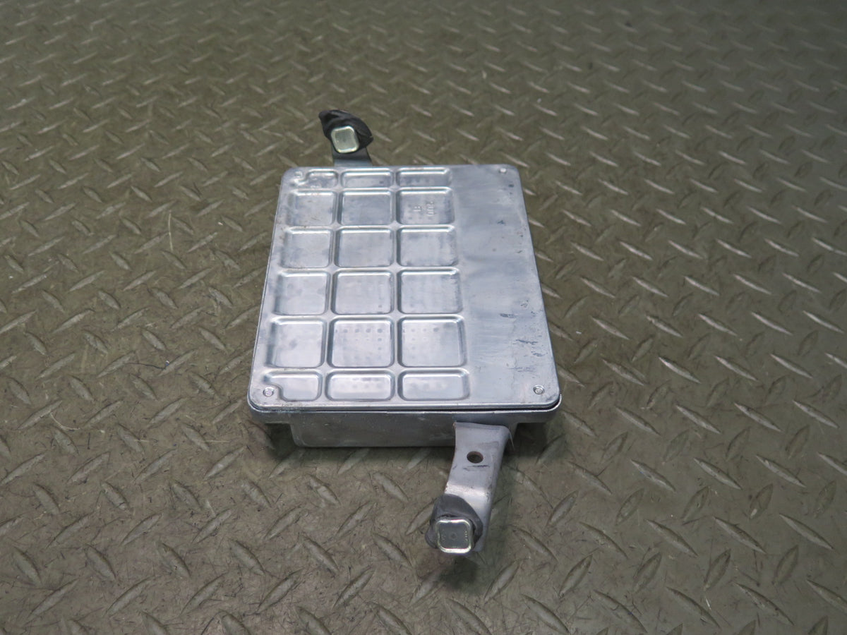 09-12 Lexus UVF46L LS600h Hybrid Vehicle Control Module 89981-50120 OEM