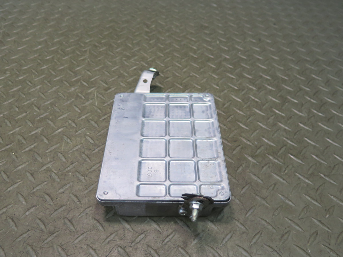 09-12 Lexus UVF46L LS600h Hybrid Vehicle Control Module 89981-50120 OEM