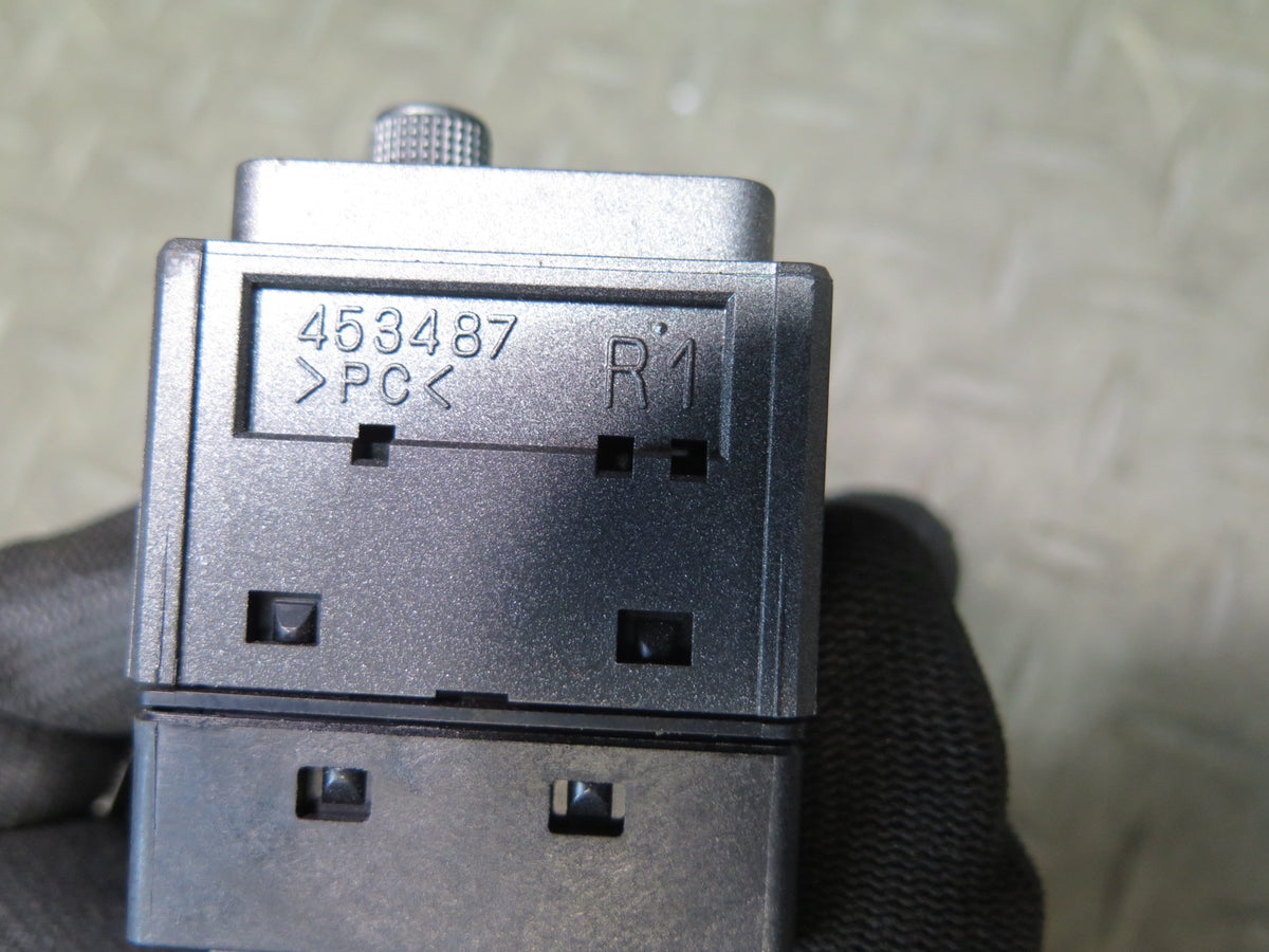 07-12 Lexus LS600h LS460 Front Right Passenger Heated Cooled Seat Switch OEM