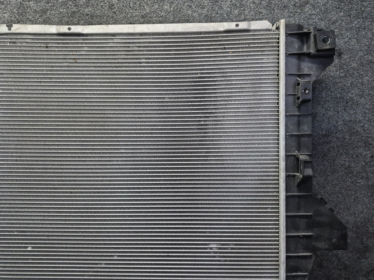 05-06 Dodge RAM SRT10 8.3L DR Engine Cooling Radiator OEM