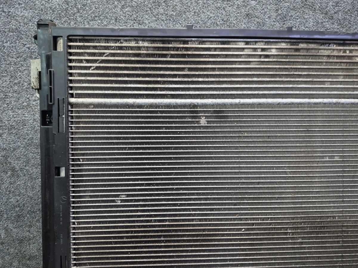 2012-2015 Mercedes W166 ML63 AMG Engine Cooling Fan Radiator A/C Condenser Assy