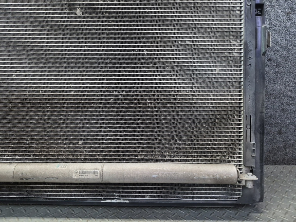 2012-2015 Mercedes W166 ML63 AMG Engine Cooling Fan Radiator A/C Condenser Assy