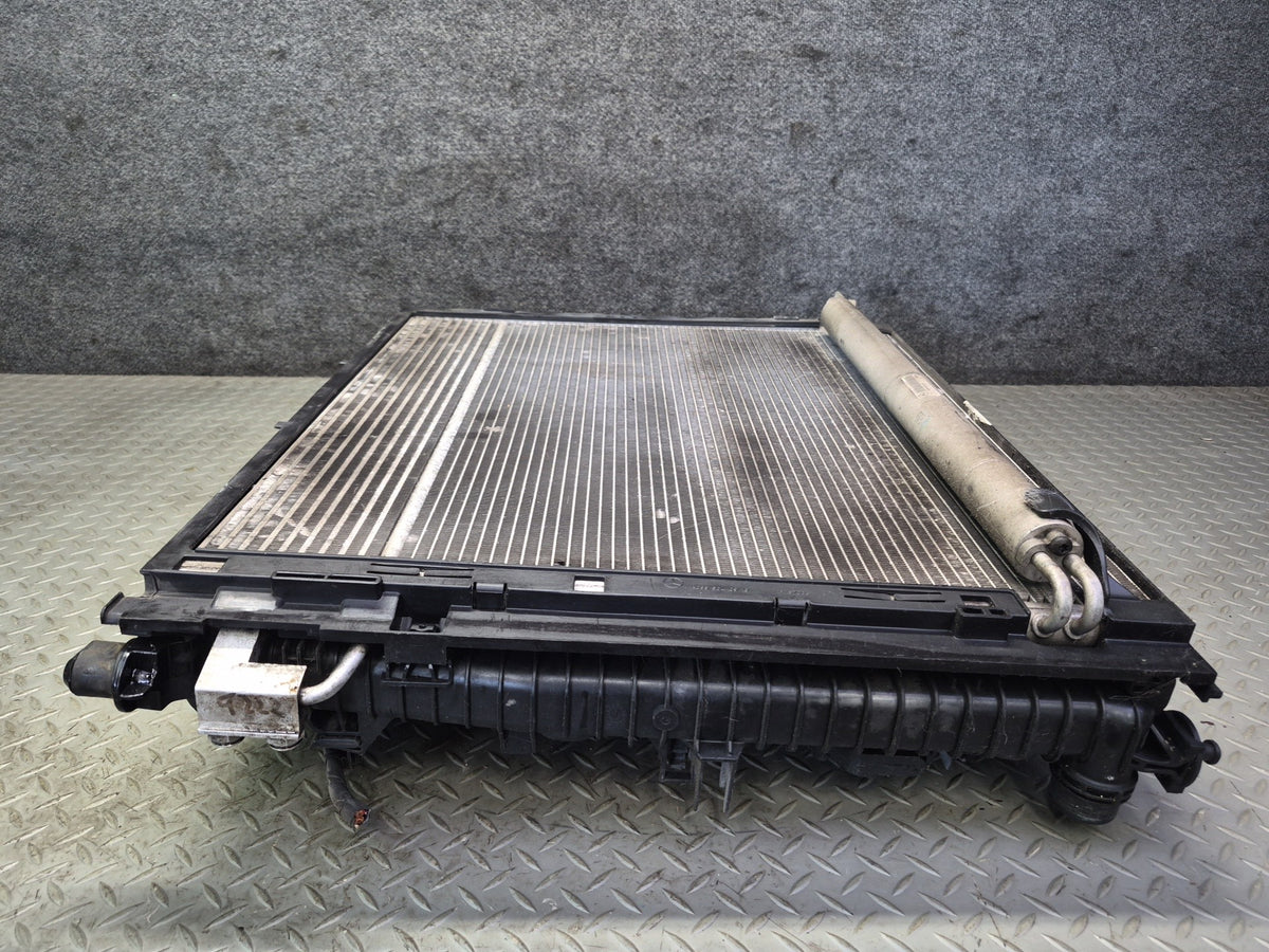 2012-2015 Mercedes W166 ML63 AMG Engine Cooling Fan Radiator A/C Condenser Assy