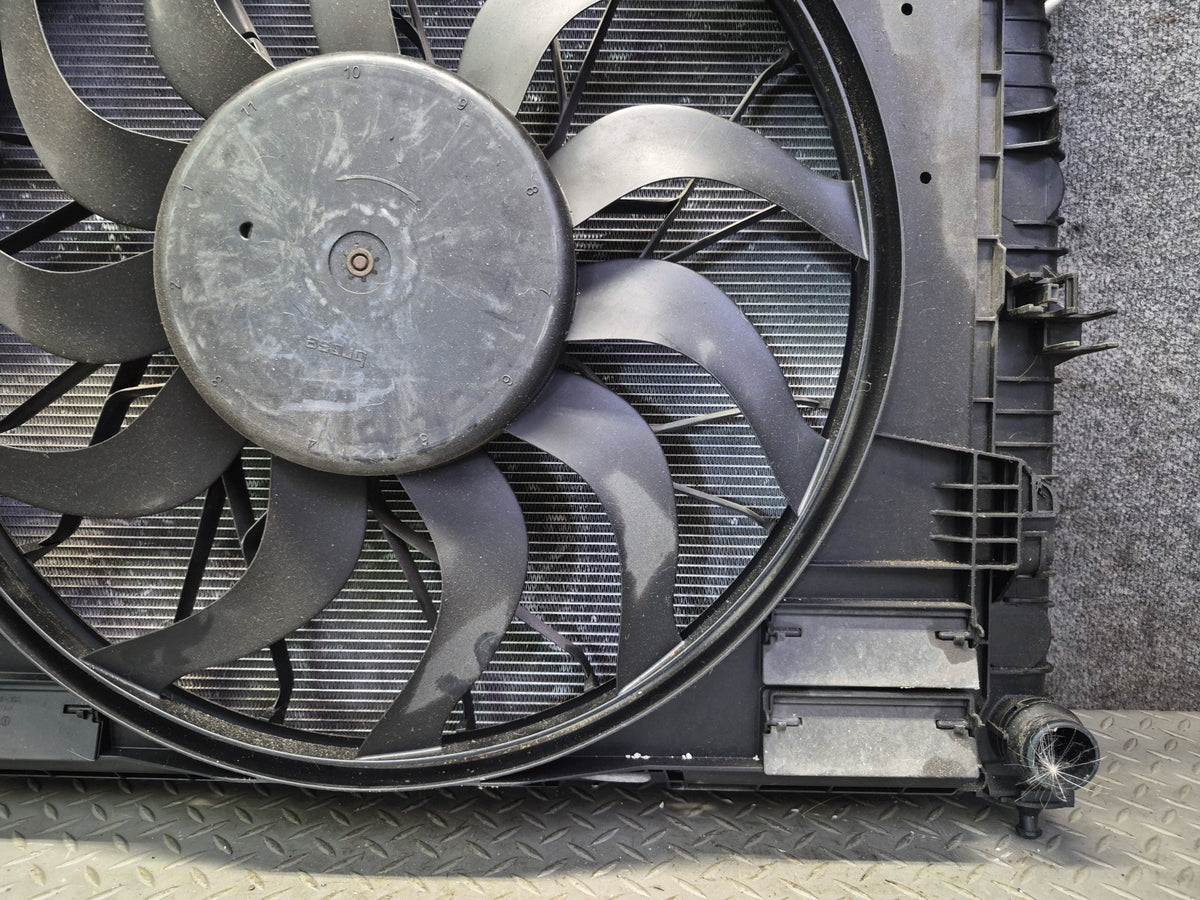 2012-2015 Mercedes W166 ML63 AMG Engine Cooling Fan Radiator A/C Condenser Assy
