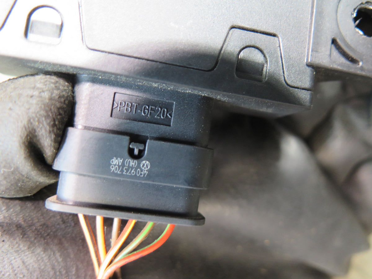 2015-2018 Porsche Macan Engine Sound Control Module 8R0907159D