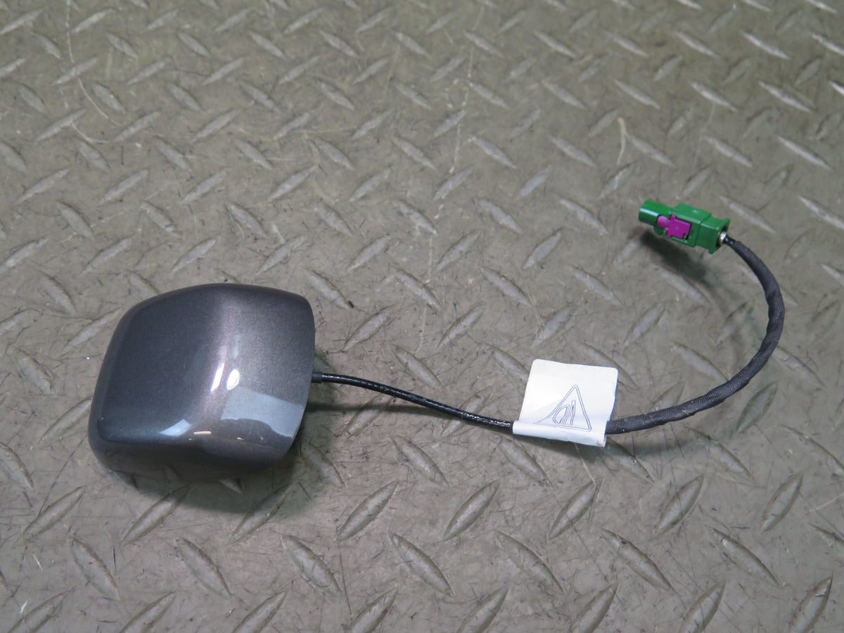 2015-2018 Porsche Macan Upper Roof Exterior Antenna Module