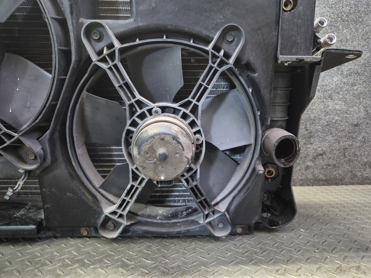 94-96 Chevrolet Corvette C4 A/T Engine Radiator AC Condenser Fan Shroud Assy OEM