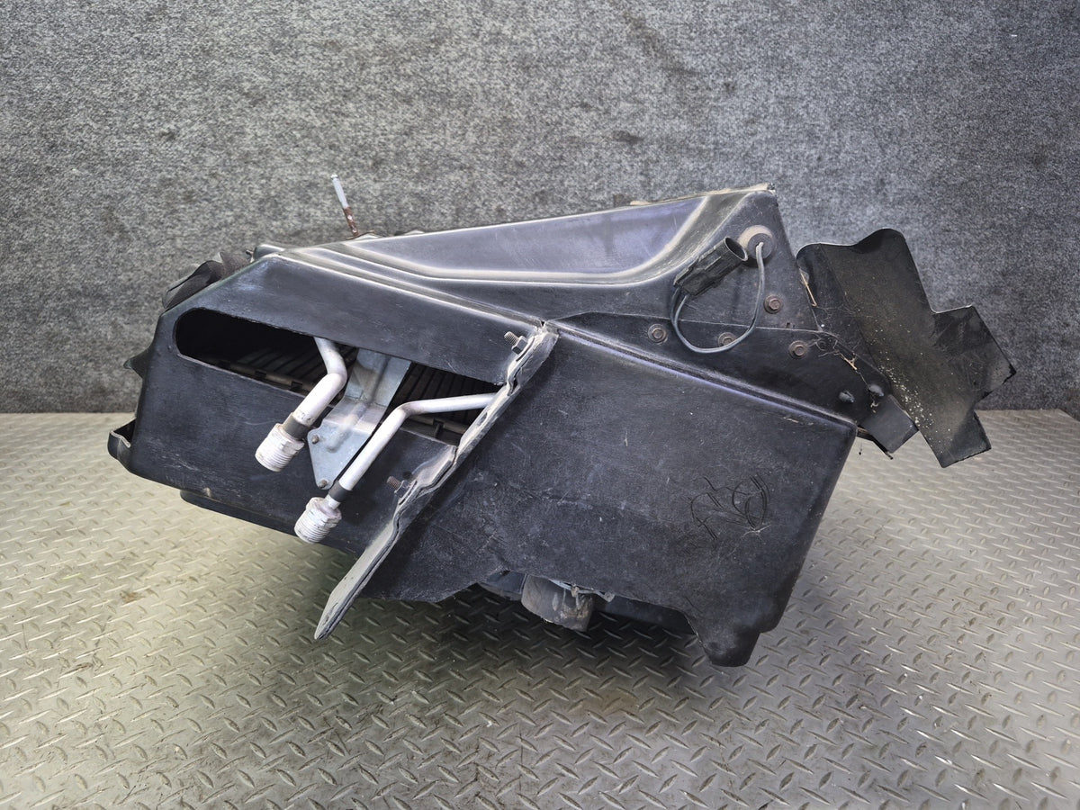94-96 Chevrolet Corvette C4 A/T Engine Radiator AC Condenser Fan Shroud Assy OEM