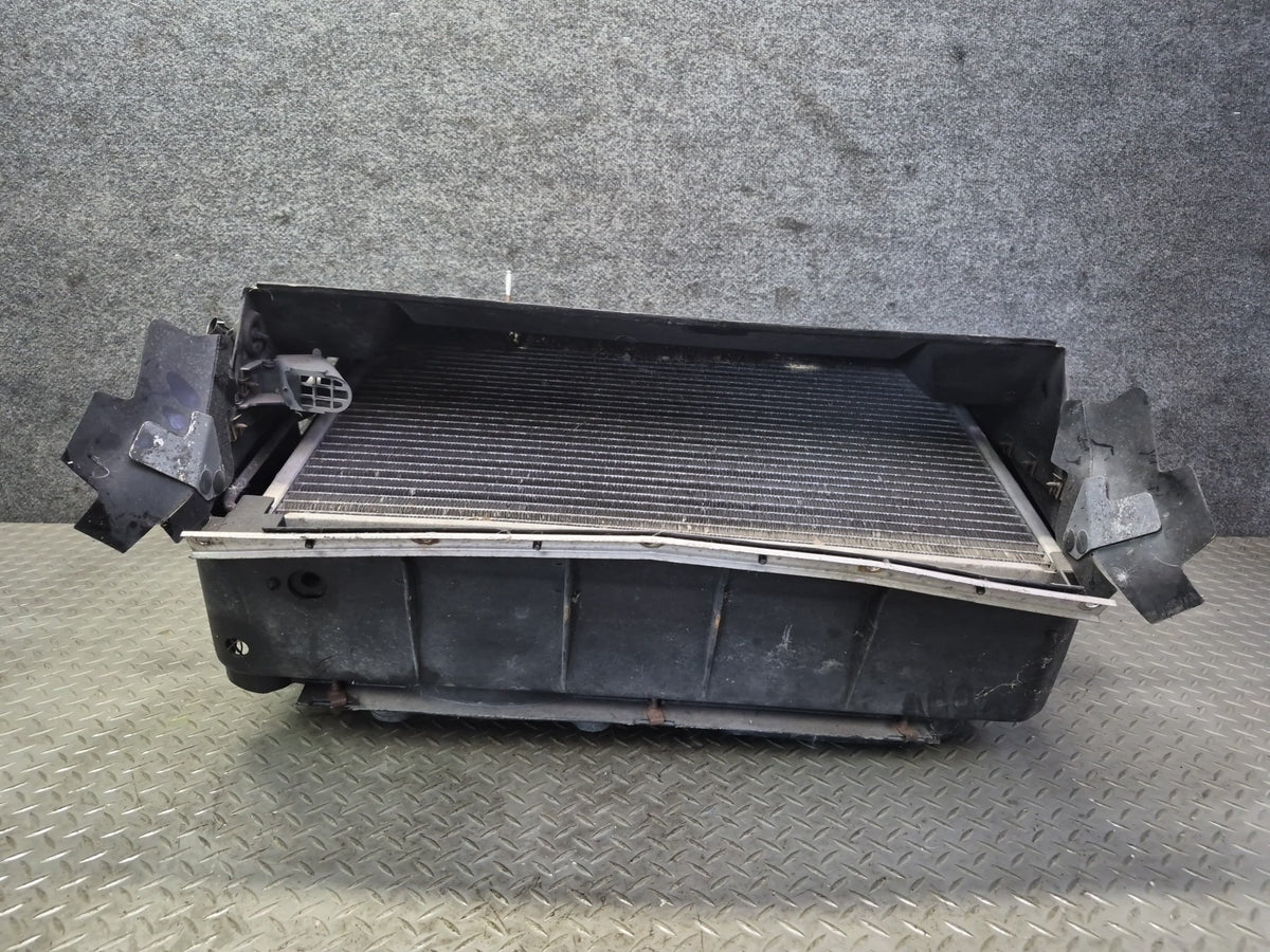 94-96 Chevrolet Corvette C4 A/T Engine Radiator AC Condenser Fan Shroud Assy OEM