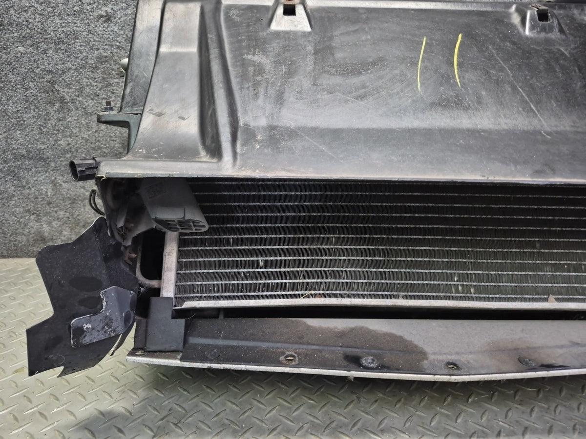 94-96 Chevrolet Corvette C4 A/T Engine Radiator AC Condenser Fan Shroud Assy OEM