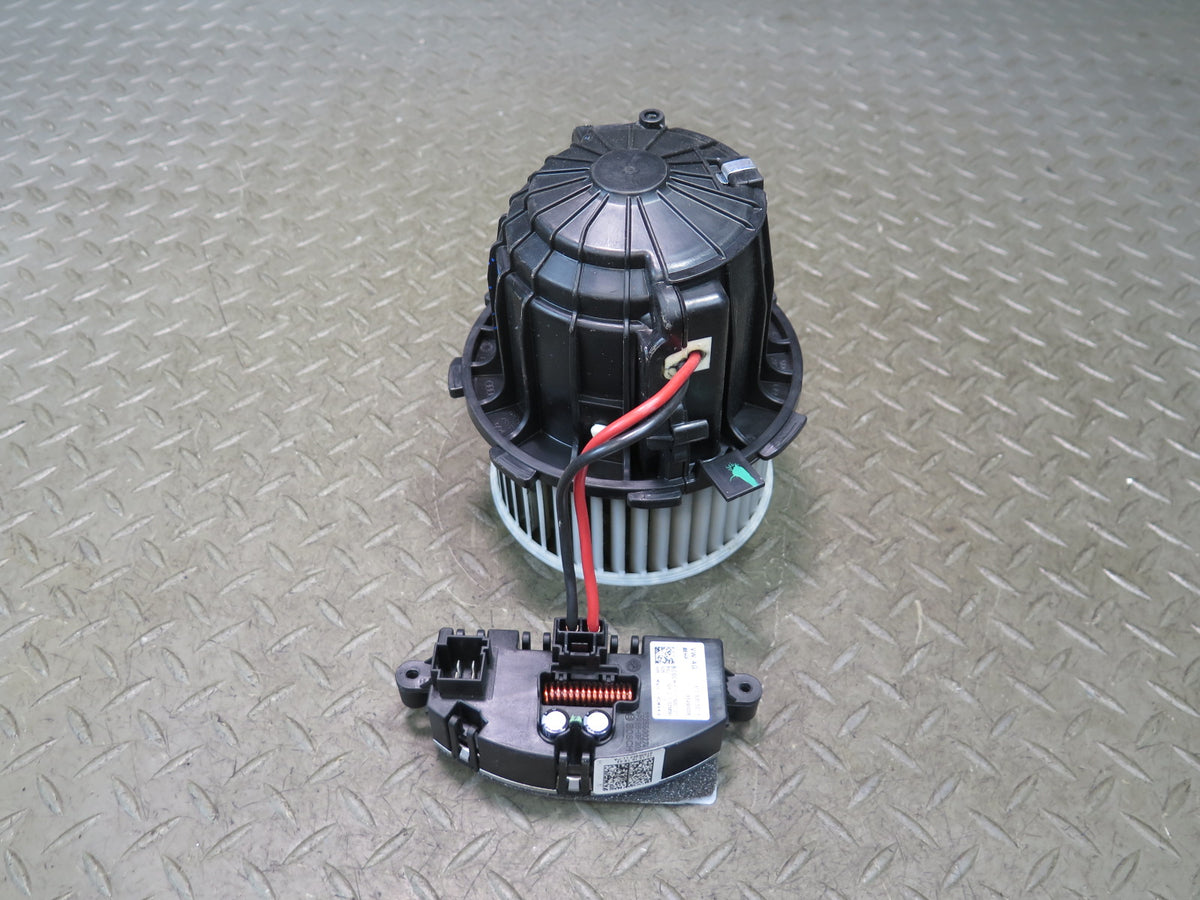 2015-2018 Porsche Macan A/C Heater Blower Motor Fan W/ Resistor