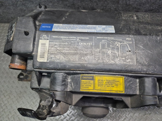 90-93 Chevy Corvette C4 A/T Engine Radiator AC Condenser Fan Shroud Assy Damaged