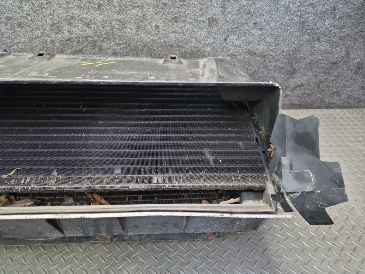 90-93 Chevy Corvette C4 A/T Engine Radiator AC Condenser Fan Shroud Assy Damaged