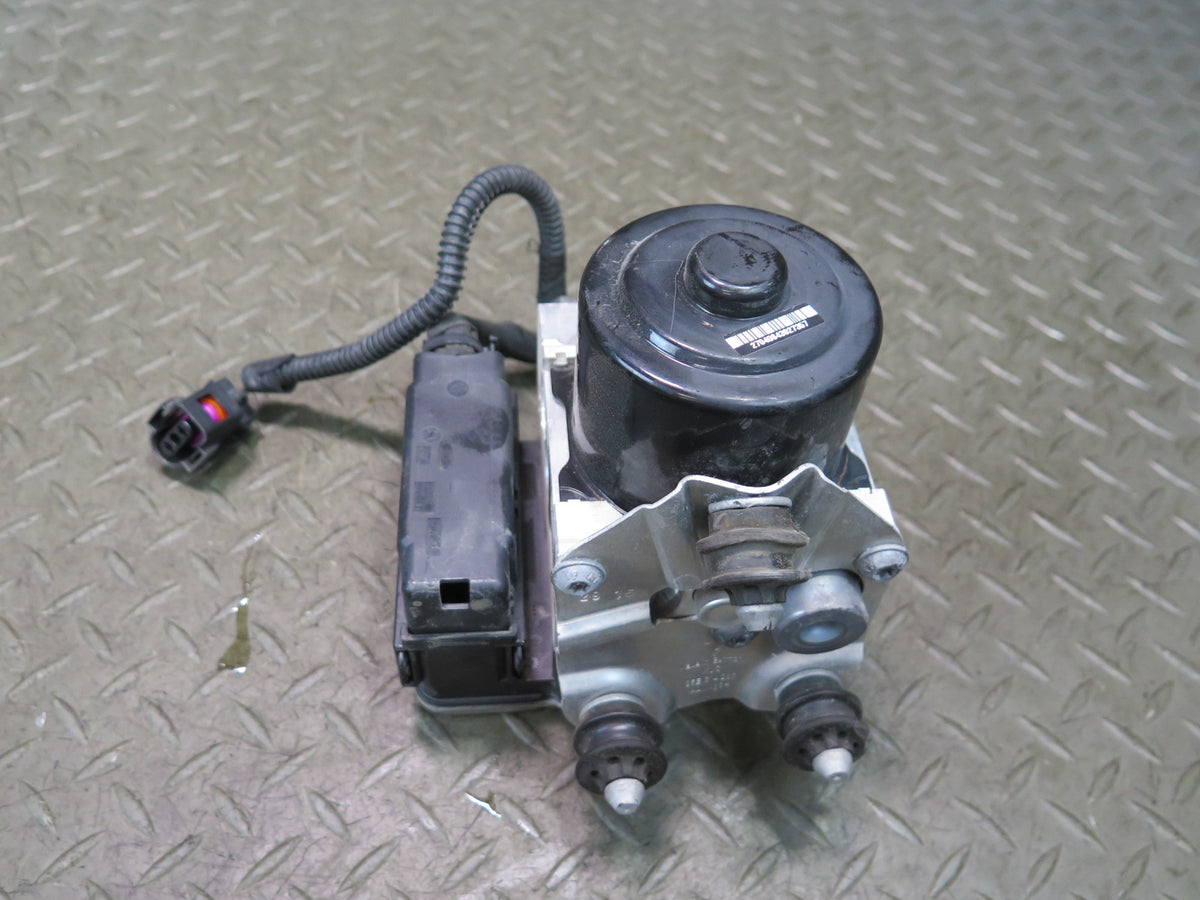 2015-2016 Porsche Macan Anti Lock Brake ABS Pump Module 95B907379F