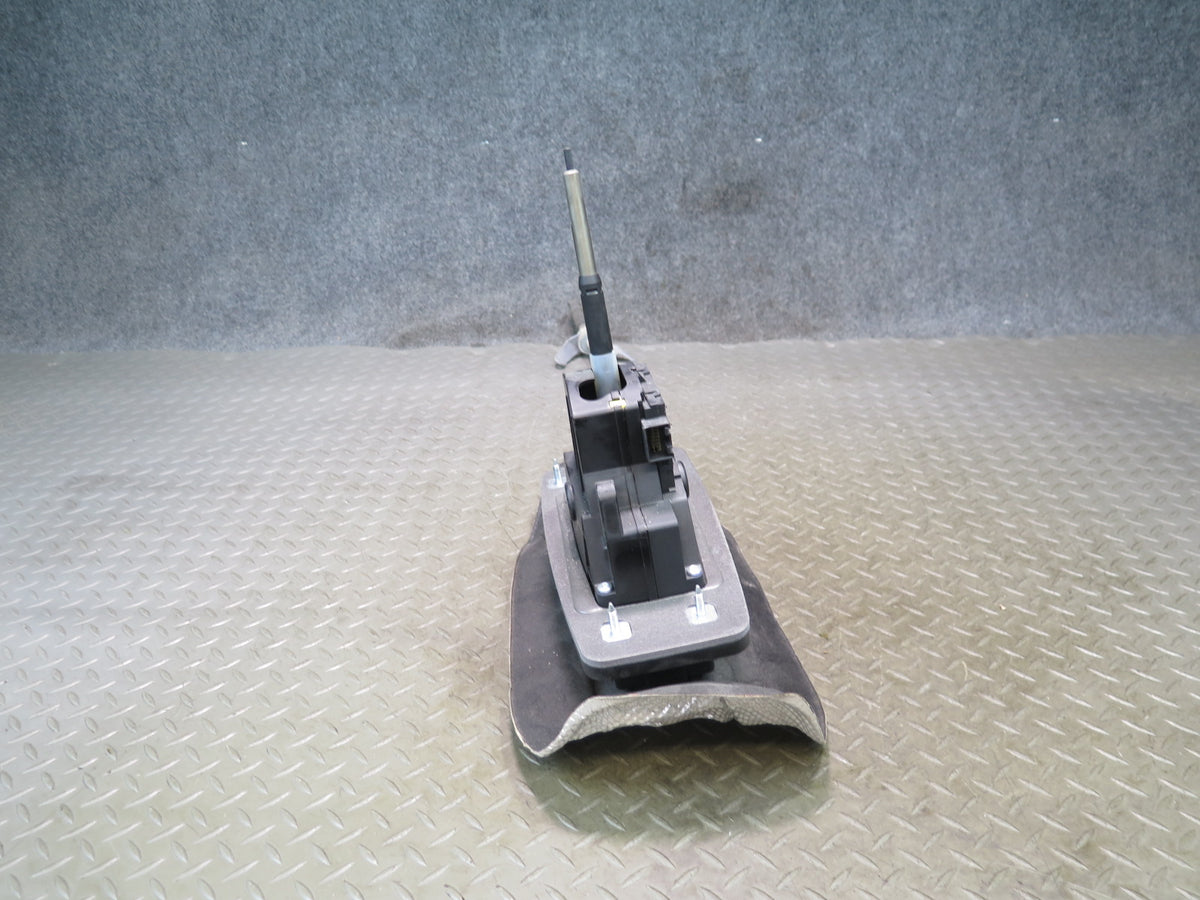 2015-2018 Porsche Macan A/T Automatic Transmission Shifter Lever