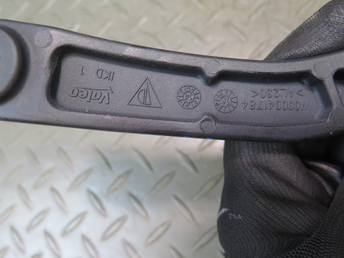 2015-2025 Porsche Macan Front Left & Right Side Wiper Arm Set of 2