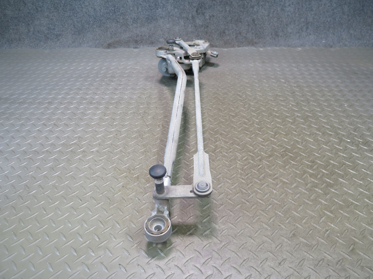 2010-2016 Porsche Panamera 970 Windshield Wiper Transmission Linkage w Motor