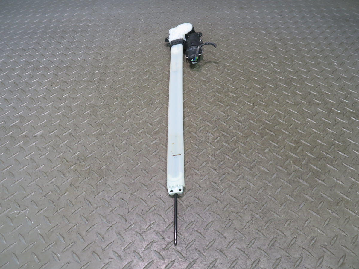 2010-2016 Porsche Panamera 970 Rear Right Door Window Sun Shade Motor