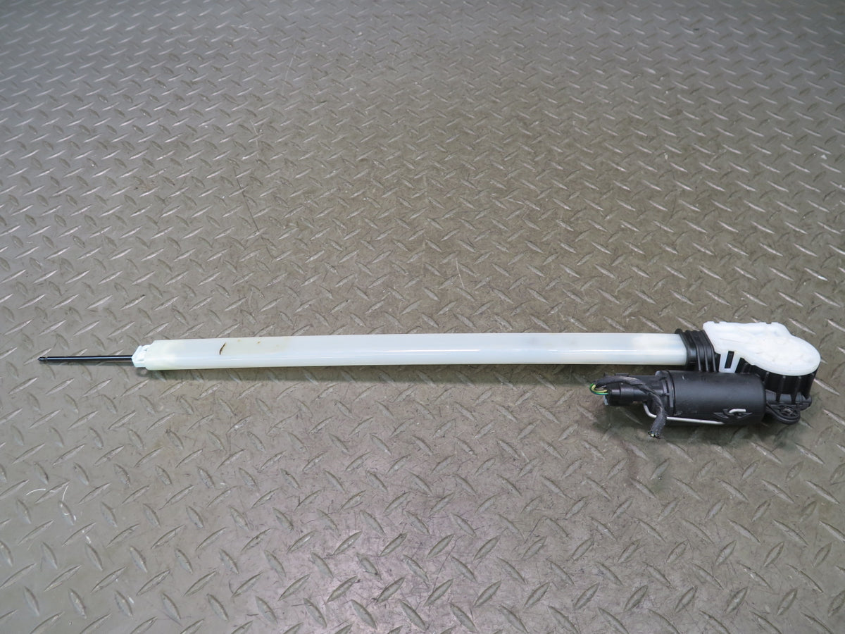 2010-2016 Porsche Panamera 970 Rear Right Door Window Sun Shade Motor